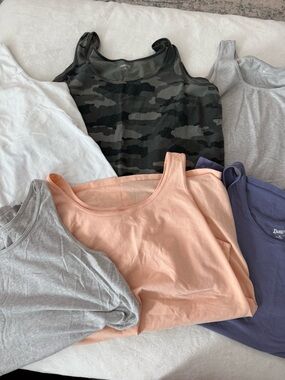 Duluth Trading Co Women’s Lot of 6 Tank Shirts Size XL CT1